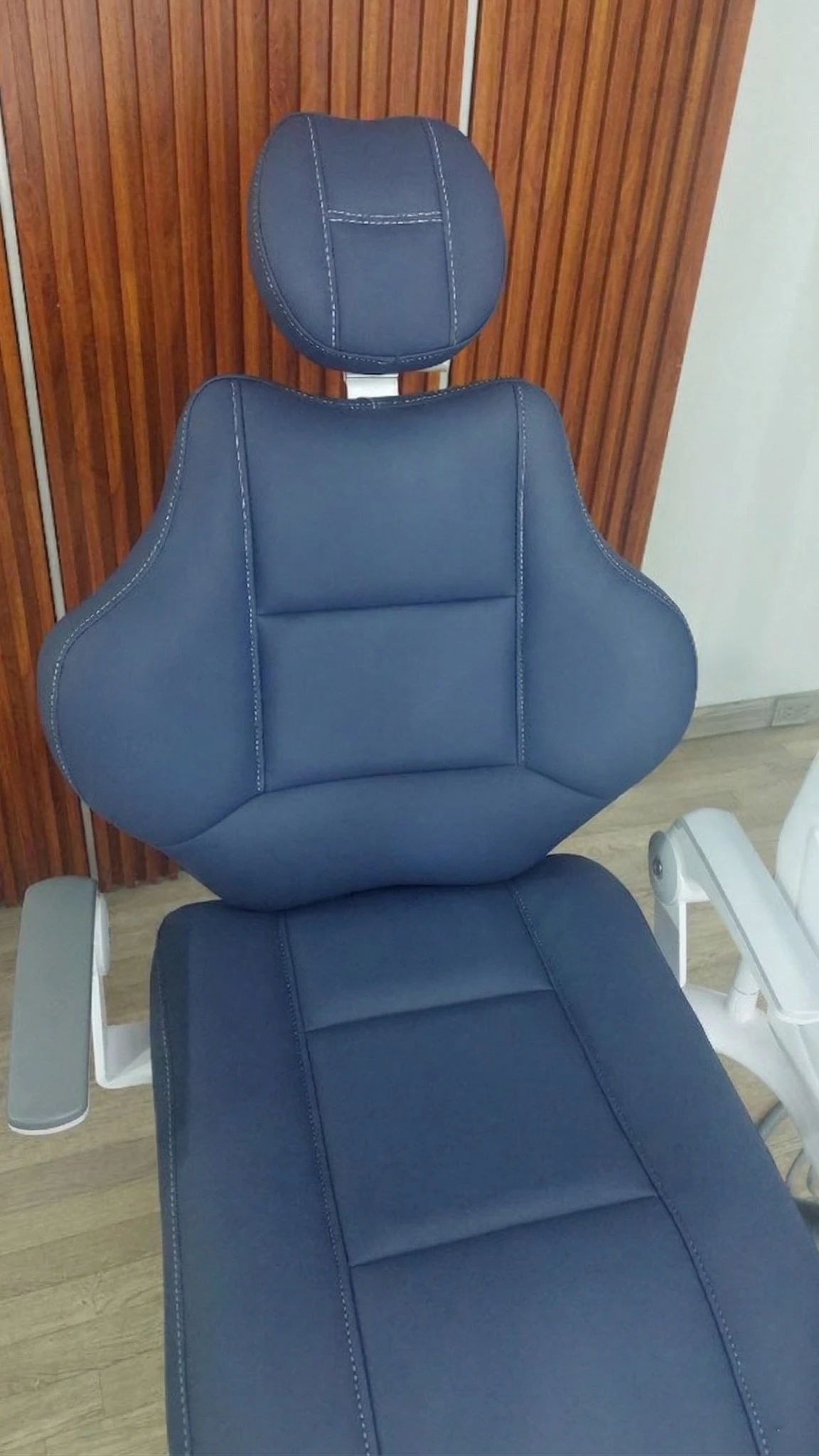 Unidad Dental F‑D400 Flyd Precio Perú<span class="flyd-subtitulo-bold">Sillón Odontológico Completo con Lámpara LED, Pedal Multifunción y Sistema de Succión Dental</span> Unidad Dental F‑D400 Flyd Precio Perú<span class="flyd-subtitulo-bold">Sillón Odontológico Completo con Lámpara LED, Pedal Multifunción y Sistema de Succión Dental</span> - Garantía y Servicio Técnico FlyD
