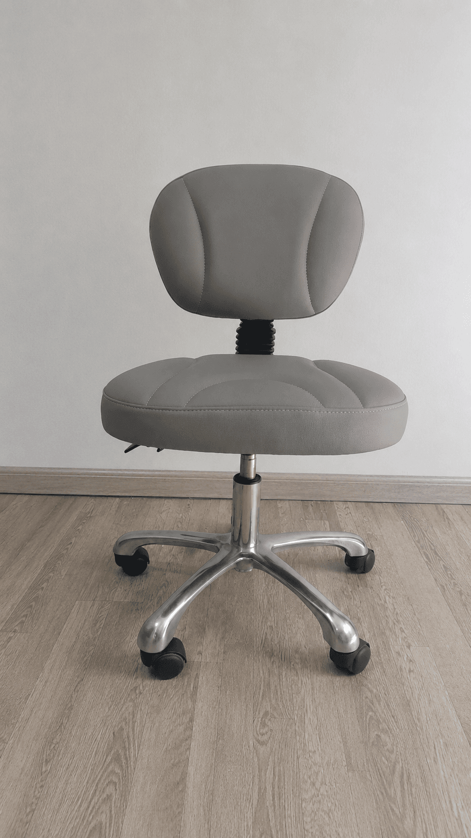Taburete Odontológico Brave<span class="flyd-subtitulo-bold">Asiento Clínico Profesional Ergonómico</span> Taburete Odontológico Brave<span class="flyd-subtitulo-bold">Asiento Clínico Profesional Ergonómico</span> - Odontología Profesional FlyD SAC