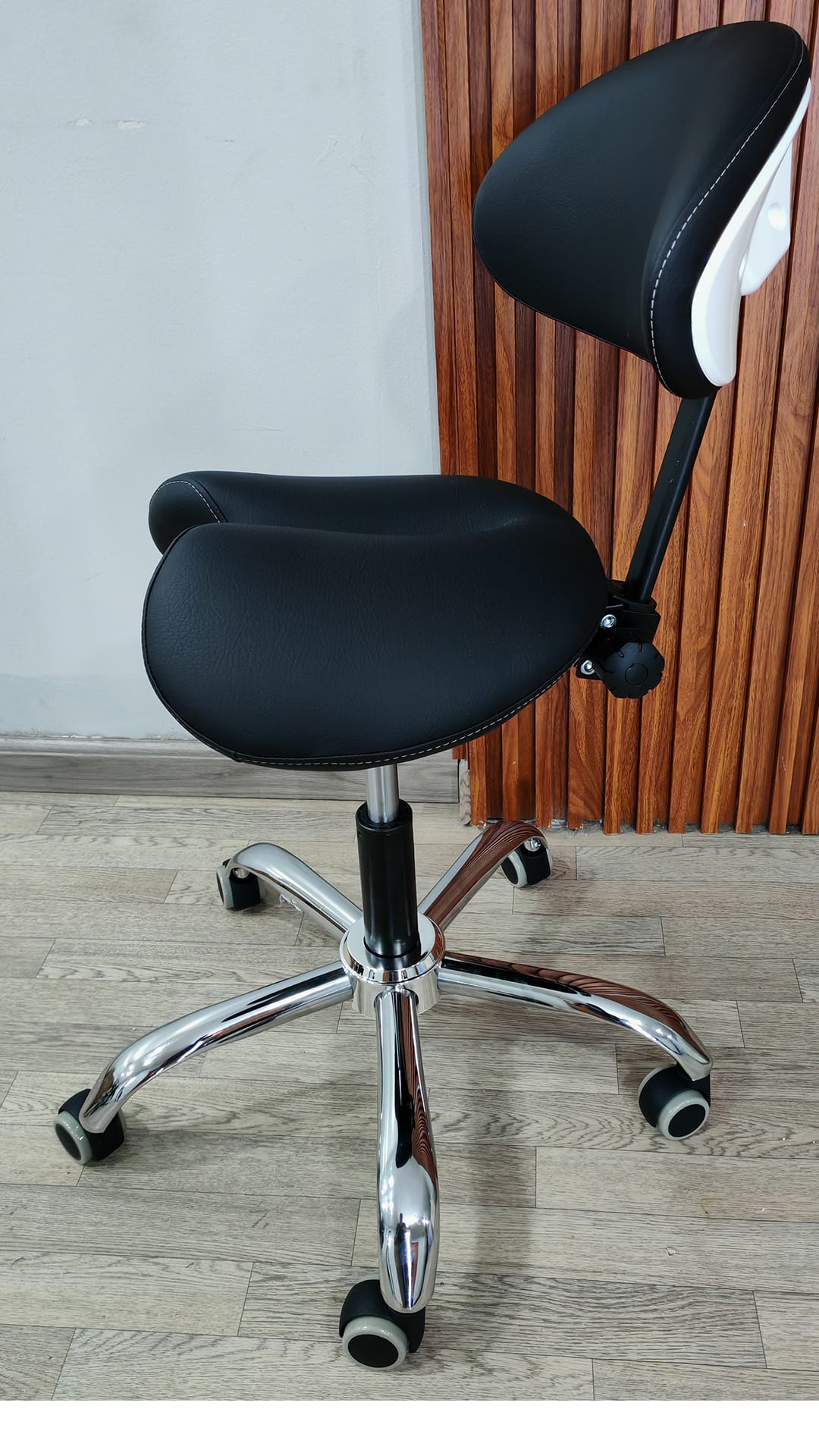 Taburete Súper Ergonómico Pro<span class="flyd-subtitulo-bold">Asiento Clínico Tipo Montura – Black Edition</span> Taburete Súper Ergonómico Pro<span class="flyd-subtitulo-bold">Asiento Clínico Tipo Montura – Black Edition</span> - Garantía y Servicio Técnico FlyD