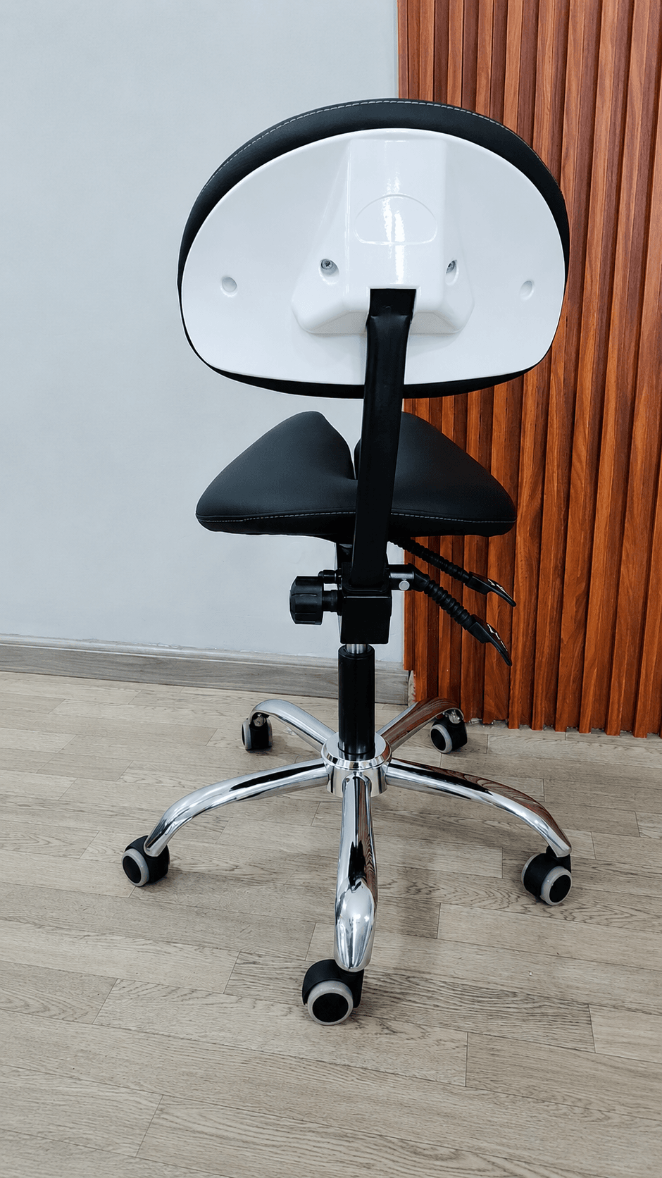 Taburete Súper Ergonómico Pro<span class="flyd-subtitulo-bold">Asiento Clínico Tipo Montura – Black Edition</span> Taburete Súper Ergonómico Pro<span class="flyd-subtitulo-bold">Asiento Clínico Tipo Montura – Black Edition</span> - Garantía y Servicio Técnico FlyD